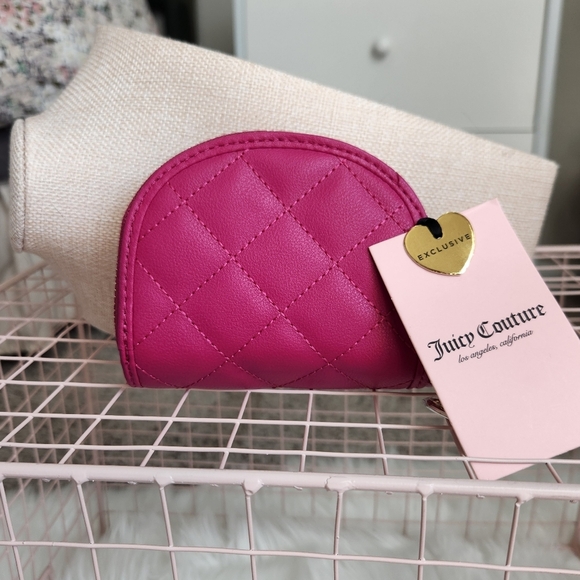 Juicy Couture Pink Quilted Card Holder - Picture 3 of 5
